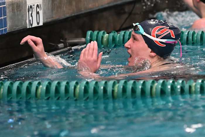 22.GIRLS-400-FREESTYLE-RELAY